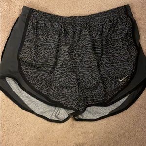 Nike tempo running short